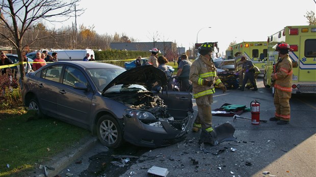 Collision sur le boulevard Industriel